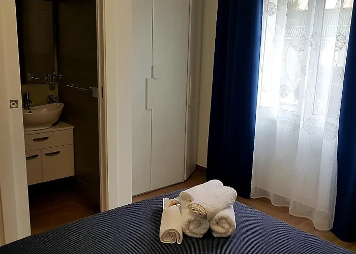 ベッド・アンド・ブレックファスト Monelia 3*