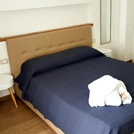 Monelia Bed and Breakfast Ρέτζιο ντι Καλάμπρια